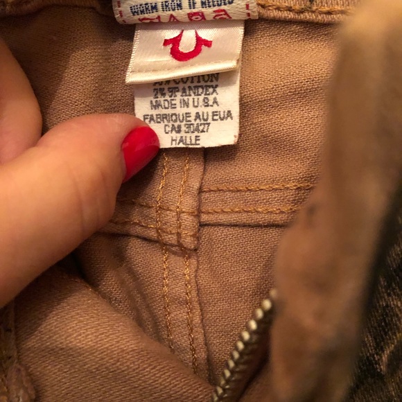 True Religion coated snakeskin straight leg jeans. Size 25. - Picture 4 of 6